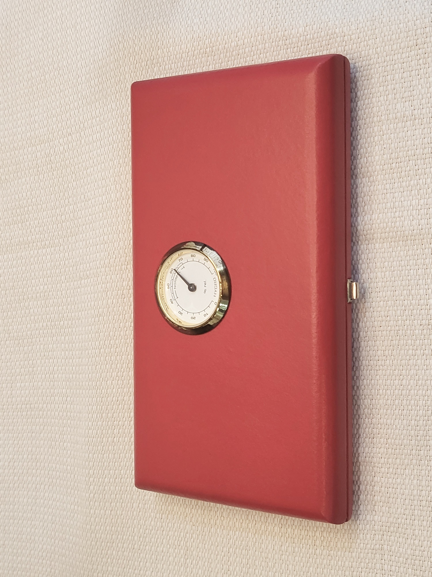 Caixa higrométrica em pele para 10 palhetas - "DG" - Image 2