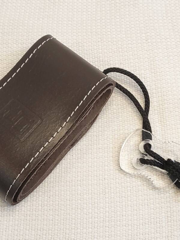 Correia com regulador para tocar sentado - "DG"