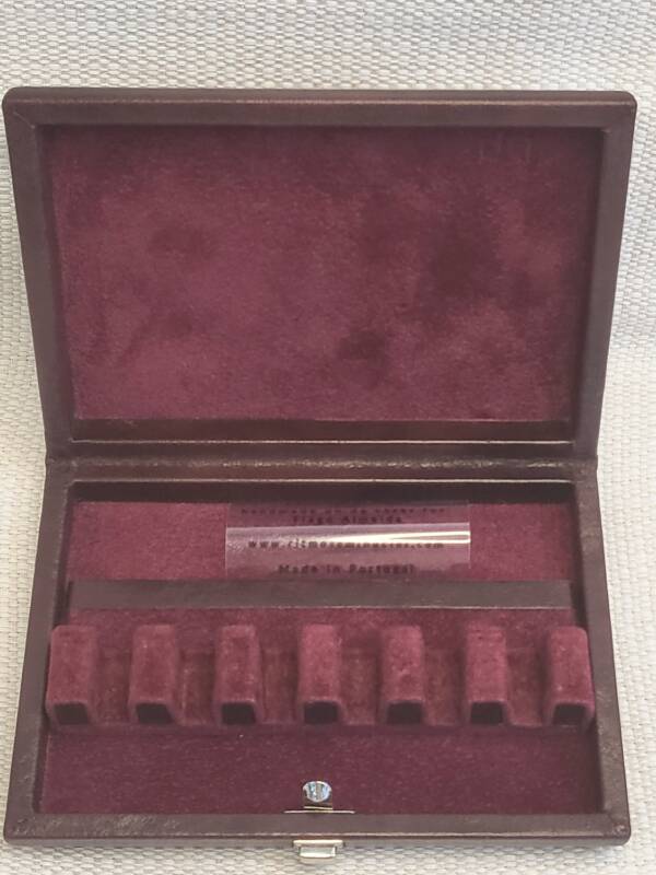 Caixa em pele para 6 palhetas - "DG"