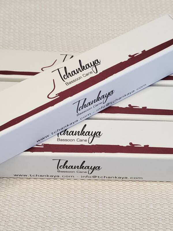 Canas goivadas e raspadas “Tchankaya”