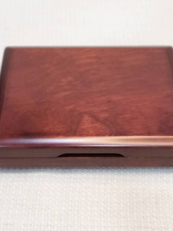 Caixa em madeira para 5 palhetas